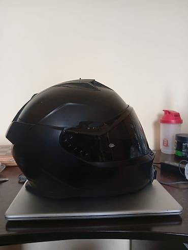 motor 80cc: Shark kaska - Tam üzlüq (full-face) dizayn: geniş, tündləşdirilmiş — 4