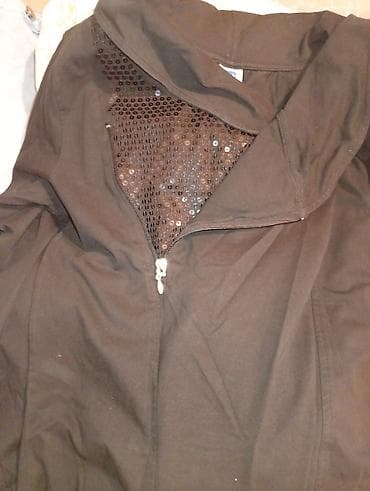 Kişi ayaqqabıları: Qadın geyim dəsti - Qara uzun don: incə şaquli rellefli faktura, ön — 3