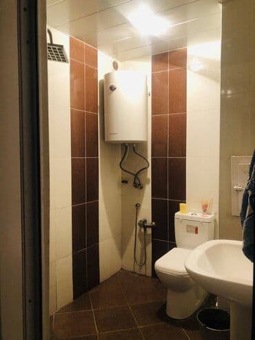 8 mikrorayon: Bakı, 2 otaqlı, Köhnə tikili, 35 kv. m — 10