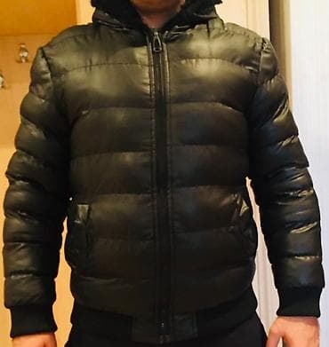 kapşonlu: Kurtka Balonka kurtka İsti saxlayır kapşınludu kapşonu cıxmır Baha 80 — 2