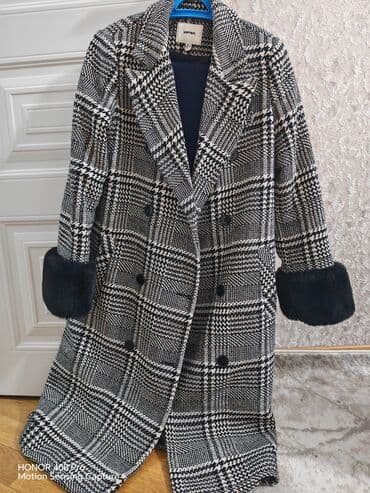 Qadın palto dəsti 1) Koton – qara-ağ xəz desenli (plaid/ələgöz) uzun