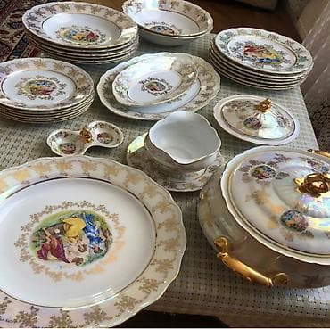 tatli un memulatlari gunesli: Nahar dəsti, rəng - Qızılı, Farfor, Çexiya — 6