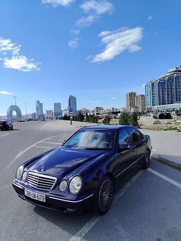 ford transit 1999: Mercedes-Benz E-Class W210 sedan - Korpus: 4 qapılı sedan, tünd — 4