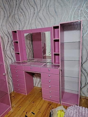 su bakı: Yeni, Makiyaj üçün masa, Güzgülü — 2