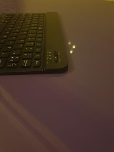 islenmis komputerler: Klaviatura istənilən planşet/telefon üçün. Qoşulma metodu ancaq — 6