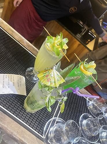 ozel surucu isi: Barista tələb olunur, Aylıq ödəniş, İstənilən yaş, 1-2 illik təcrübə — 2