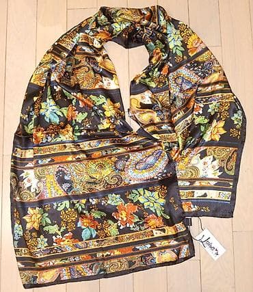 Головные уборы: Красивый новый шелковый шарф (своя упаковка - целлофан), куплен в — 1