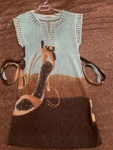 İtaliyanındı, sifarişlə 300 azn alınıb. 60 azn satıram