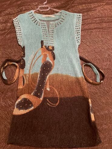 calvin klein euphoria qiymeti: İtaliyanındı, sifarişlə 300 azn alınıb. 60 azn satıram — 1