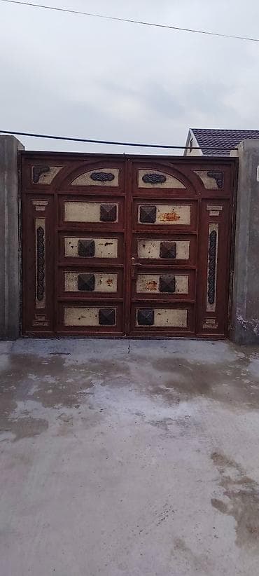 İşlənmiş Dəmir Həyət darvazası, Yana açılan, 3 m, Mexaniki, Qapı ilə, rəng - Qəhvəyi, Kredit yoxdur