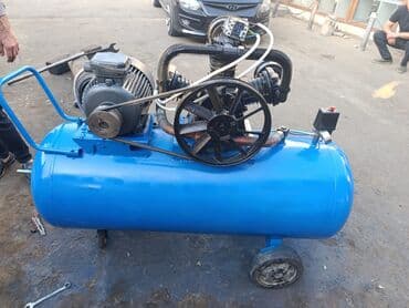 boru utuləri: Sənaye tipli hava kompressoru - Güclü elektrik mühərriki və kəmər — 1