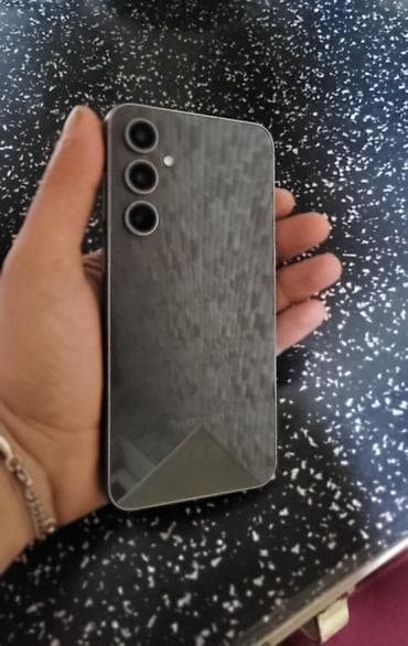 smart kamera wifi: Samsung Galaxy S23, Barmaq izi — 3