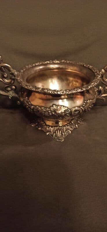 tap az qedimi esyalar: Редкий старини Бакинский статуетка 1956 год без дифекта скитка есть — 42