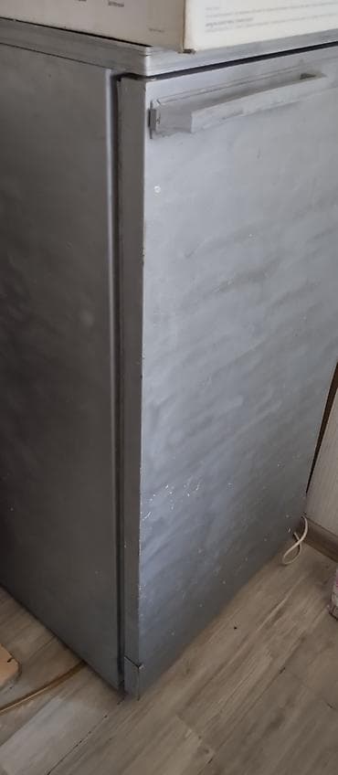 microsoft surface pro: Tək qapılı soyuducu / mini dondurucu - Şaquli tip, kompressorlu - Ön — 3