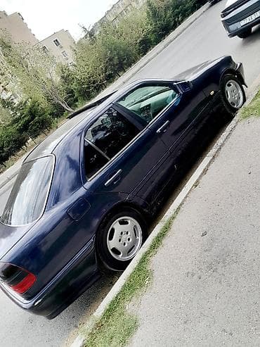 renault megane disk: Mercedes-Benz E-Class (W210) sedan - Kuzov: 4 qapılı sedan, tünd göy — 5