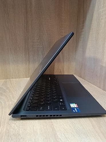 Asus VivoBook X1503ZA — 8