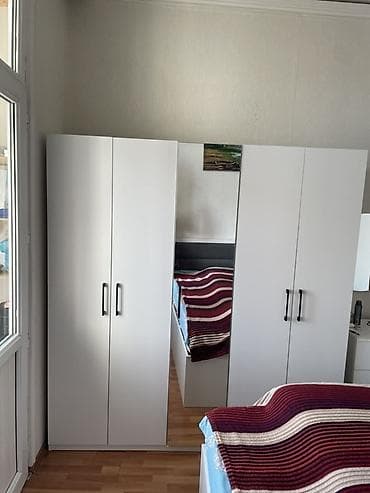 mini şkaf: Ağ rəngdə 3 qapılı geyim şkafı - Material: laminat/MDFlam, ağ rəng - — 10