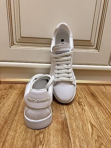 кроссовки nike: Məhsul: 2 cüt qadın ayaqqabısı seti Orginal🔥🔥 1) Ağ dəri sneakers – — 4