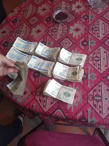 kohnə pullar: Məhsul: Köhnə Azərbaycan manatları (1 manatlıq banknotlar) Təsvir: - — 7