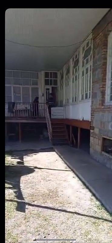 yeni dizayn heyet evleri: Satılır: həyətli kərpic ev - Tikinti: kərpic və daş işləməli fasad — 6