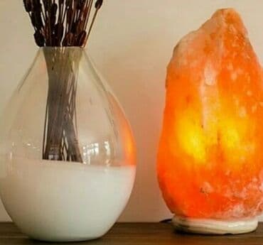 ev isiqlari: Oval formalı, çəhrayı rəngli duz lampası. Bu lampa estetik görünüşü — 3