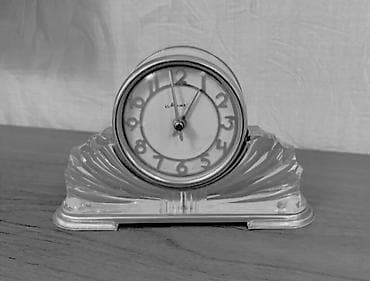 Köhnə,Xarab,
İşləmir.
-------------------------------

İç,mexanizmi,yo