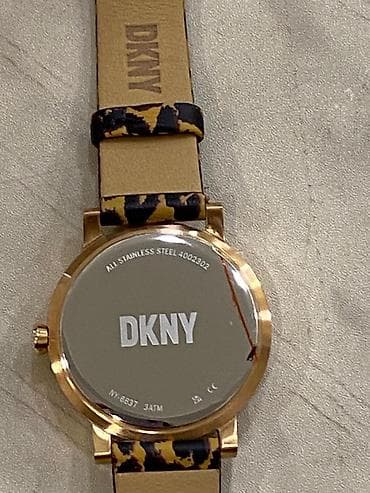 willande saat: Yeni, Qol saatı, DKNY, rəng - Qızılı — 5