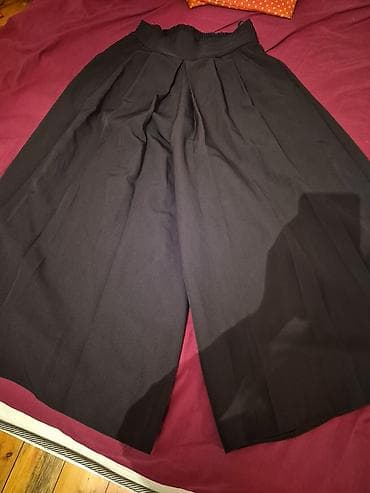 svitir: Qadın şalvar-ətək (culotte) - Rəng: qara - Model: geniş, ayaq hissəsi — 1