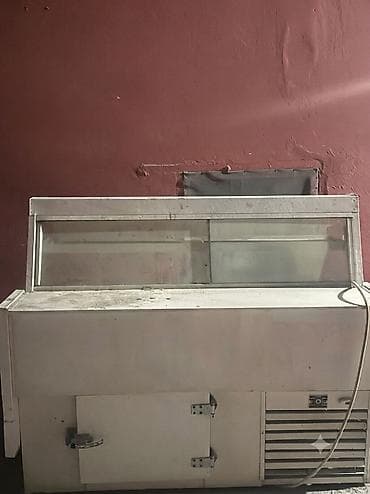 Mağaza üçün soyuducu vitrinlər iki denedir ikiside işlekdir ciddi alan — 1