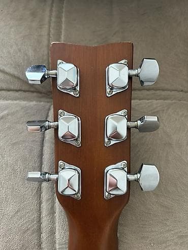 real gitara: Akustik gitara, Yamaha, 6 sim, İşlənmiş, Ünvandan götürmə — 6