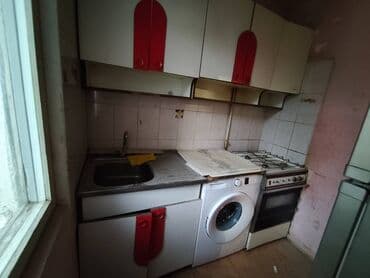 Komodlar: İşlənmiş, Divan, Kreslolar — 6