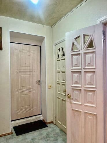 sumqayitda ev aliram: Bakı, 3 otaqlı, Köhnə tikili, m. Elmlər Akademiyası, 100 kv. m — 9