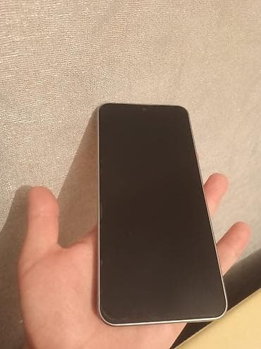 samsung adapter: Samsung Galaxy A17, 128 GB, rəng - Gümüşü, Face ID — 5