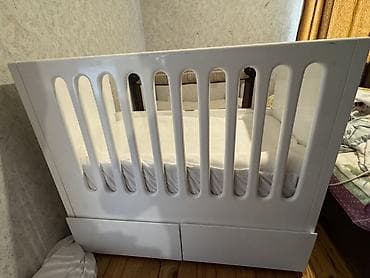 hava dosheyi: Oğlan və qız üçün, Dördbucaq, Beşik, Dəstsiz, Matras ilə, Yellənmə mexanizmsiz — 3