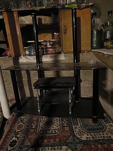 ber ber stolu: Düz TV altlığı, Polkalı, Şüşəli — 1