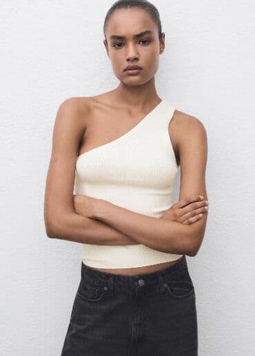 Digər ayaqqabılar: Mango teze 
L razmer ama dar modeldir L M kimi — 8