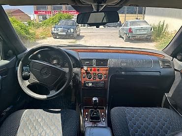 neodim maqnit: Mercedes-Benz C 230: 2.3 l | 1996 il Sedan — 3