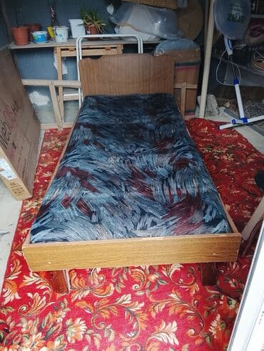 işlənmiş tək nəfərlik çarpayı: İşlənmiş, Təknəfərlik çarpayı, Bazasız, Matras ilə, Siyirməsiz, Belarusiya — 1