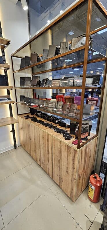 çörək vitrini: 1ededin qiymetMağaza vitrin dəsti – şüşəli vitrin və divar rəf sistemi — 8