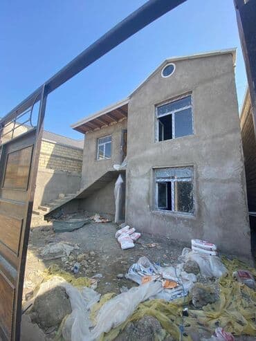 4 faizli ipotekada olan evler: Masazır 4 otaqlı, 120 kv. m, Təmirsiz — 3