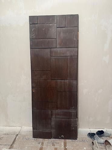 3 ədət ev qopılari. 90*210sm
Normal veziyətdə. Birinin qragı sınıb — 2