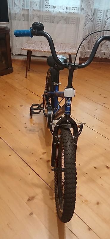 vesabetlər: Uşaq velosipedi – mavi rəng, BMX tərzində çərçivə Xüsusiyyətlər: - — 3