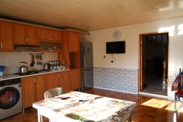 qutqaşınlı küçəsi: 6 otaqlı, 300 kv. m, Orta təmir — 19