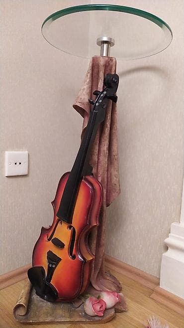 sdollar: Açılmayan, Şüşə, Künc masa — 3