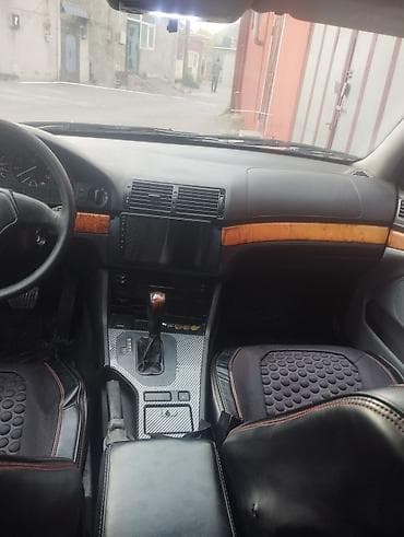 bmw 3 series: BMW 5 series: 2.5 l | 1996 il Sedan — 7