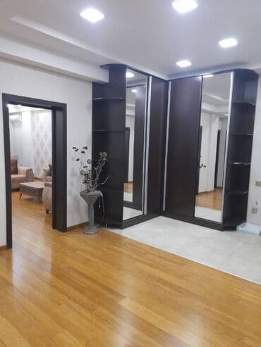 union park 7 mikrorayon kiraye evler: Neftcilər metrosunun yaxınlığında Kohnə qaya restoranina yaxın 18 — 24