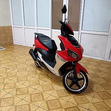 Deyerine uyğun barter teklif oluna biler (moto xaric)