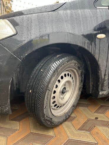 c klass mersedes: Nissan Tiida: 1.8 l | 2007 il Sedan — 21