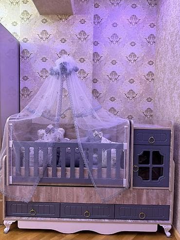 Beşiklər: Oğlan və qız üçün, Dördbucaq, Beşik, Dəst ilə, Yellənmə mexanizmsiz — 2