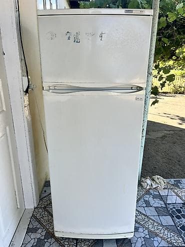 qaz sobasi temiri: ATLANT iki qapılı soyuducu - Yuxarıda dondurucu, aşağıda soyuducu — 1